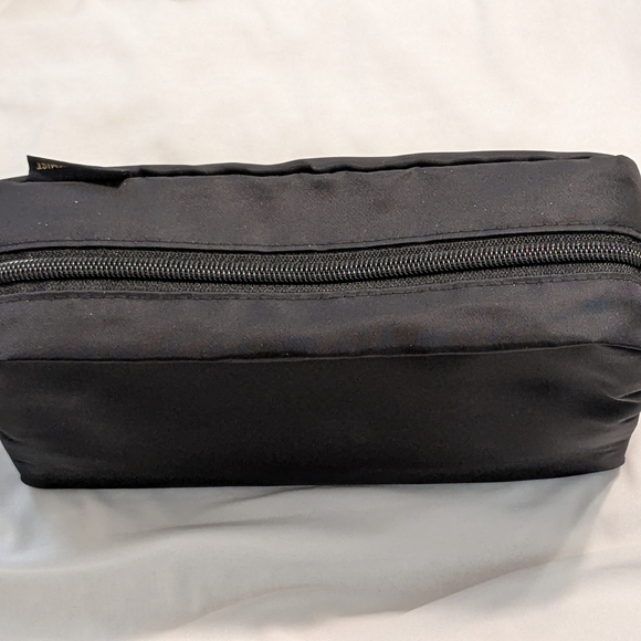 Grown Alchemist Other - New Elegant Black Grown Alchemist Toiletry Bag - New Without Box